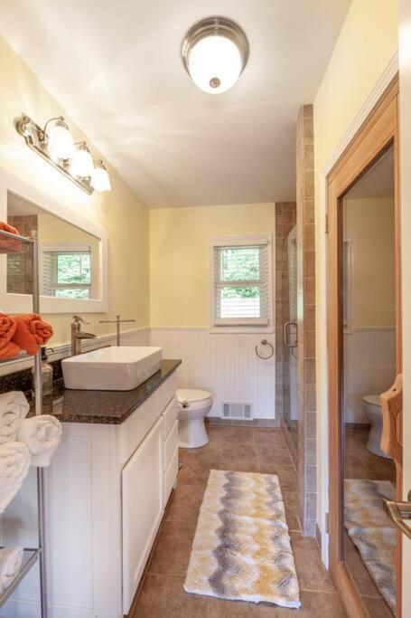 River Runs Through It -Cottage On 70 Acre Winery Mount Airy Exterior foto