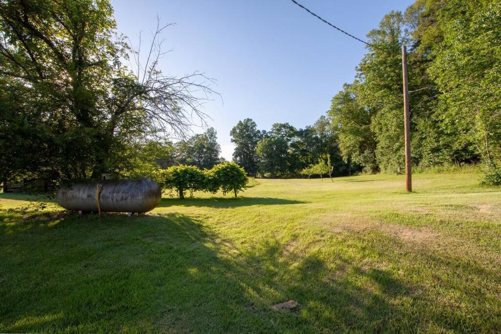 River Runs Through It -Cottage On 70 Acre Winery Mount Airy Exterior foto